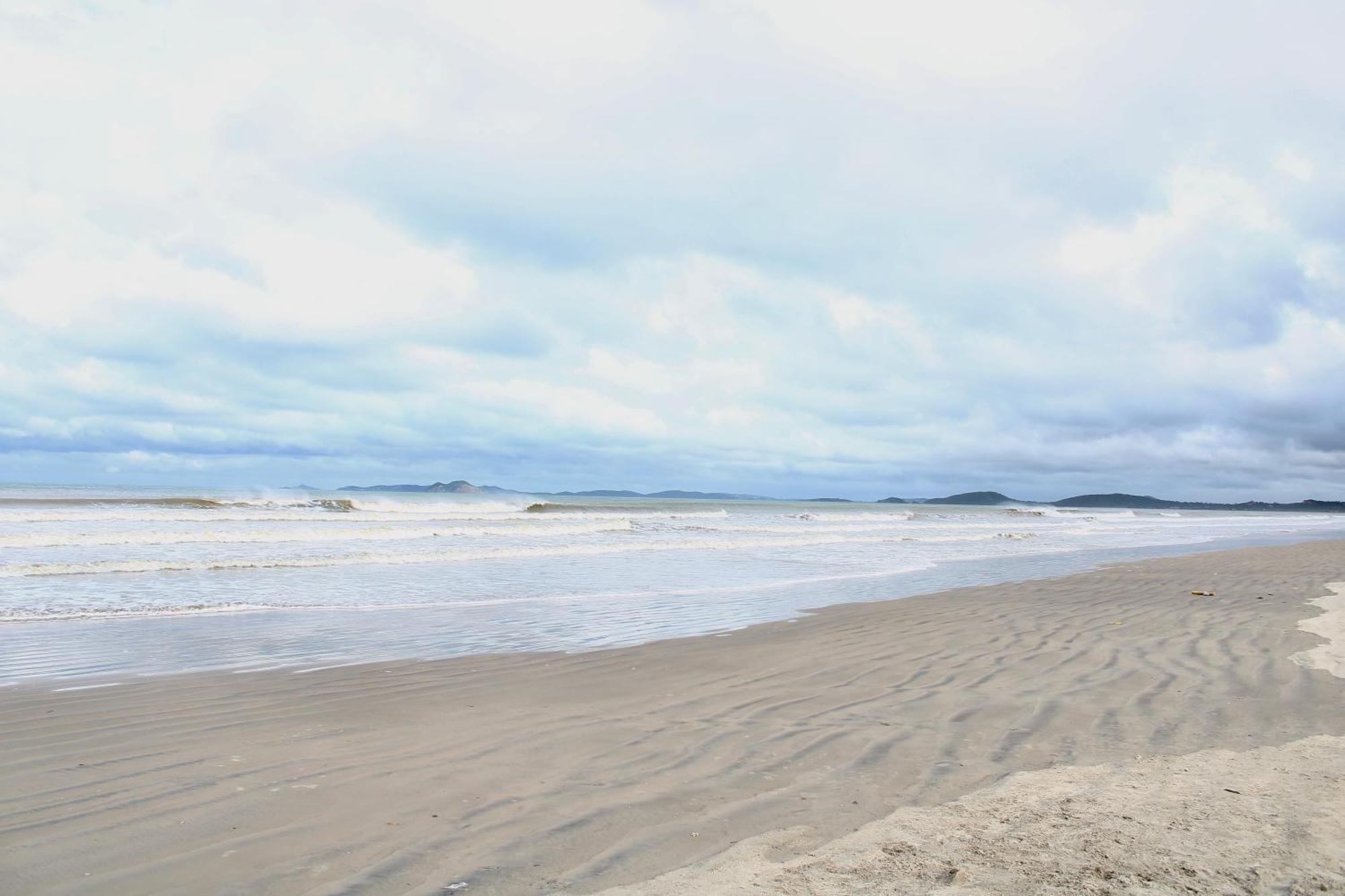 Pousada Recanto Beach House - Cabo Frio - Rj- Unamar- Cond Florestinha - 1 Min A Pe Da Praia Tamoios Extérieur photo